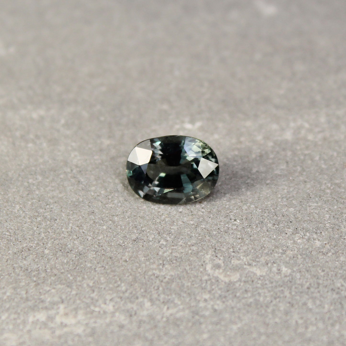 2.25ct Green, Oval Sapphire, Heated, East Africa - 8.40 x 6.30 x 4.65mm