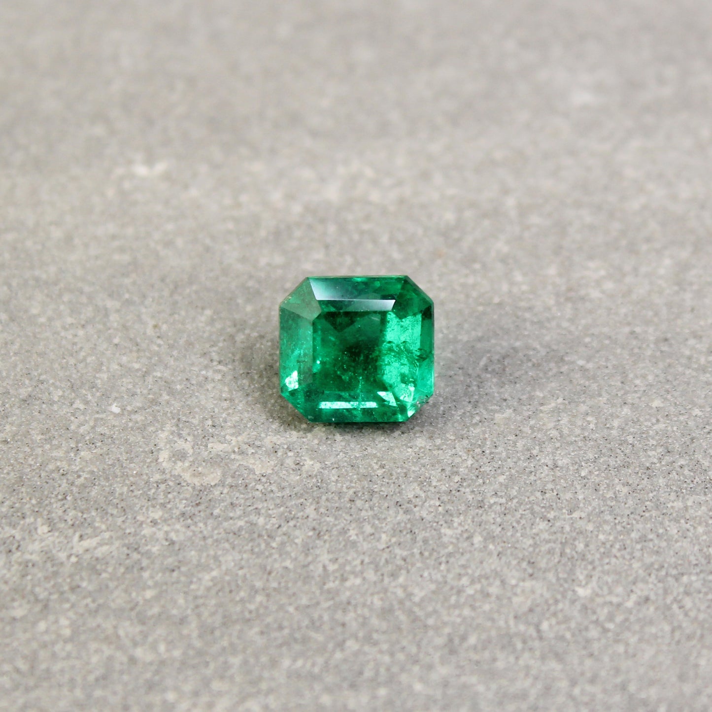 1.68ct Octagon Emerald, Minor Oil, Zambia - 7.09 x 6.71 x 5.07mm
