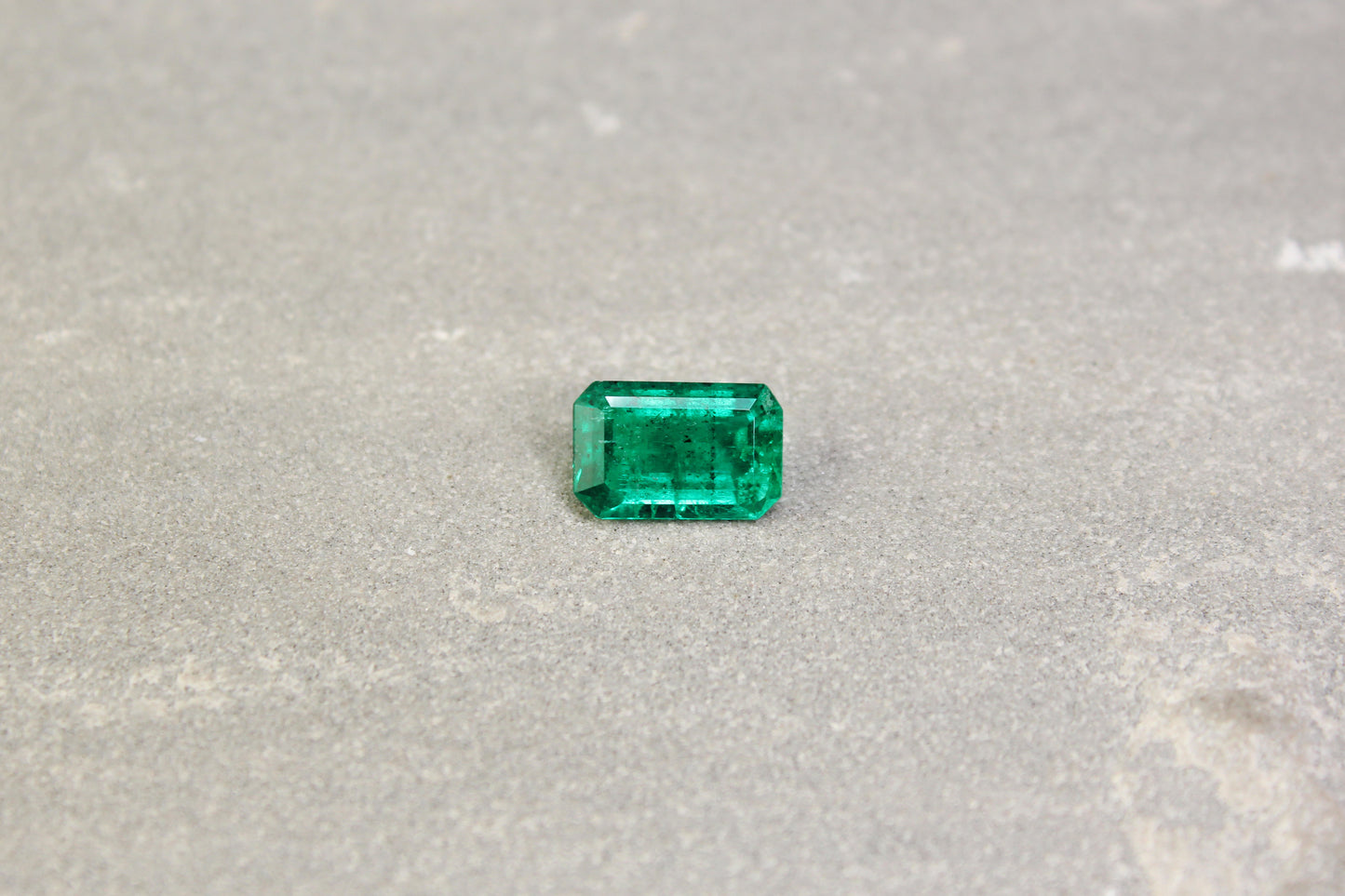 2.32ct Octagon Emerald, Moderate Oil, Colombia - 10.55 x 6.91 x 4.17mm