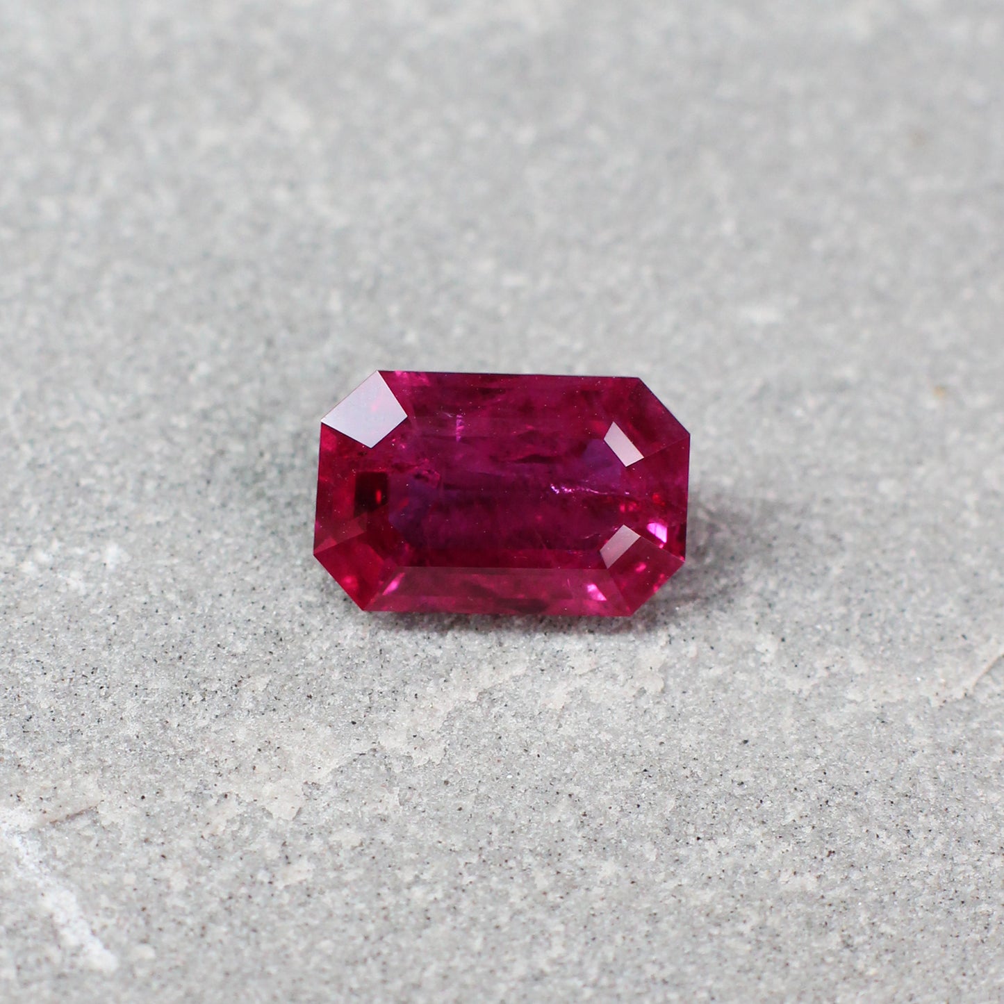 2.11ct Purplish Red, Octagon Ruby, H(b), Thailand - 9.29 x 6.03 x 3.56mm
